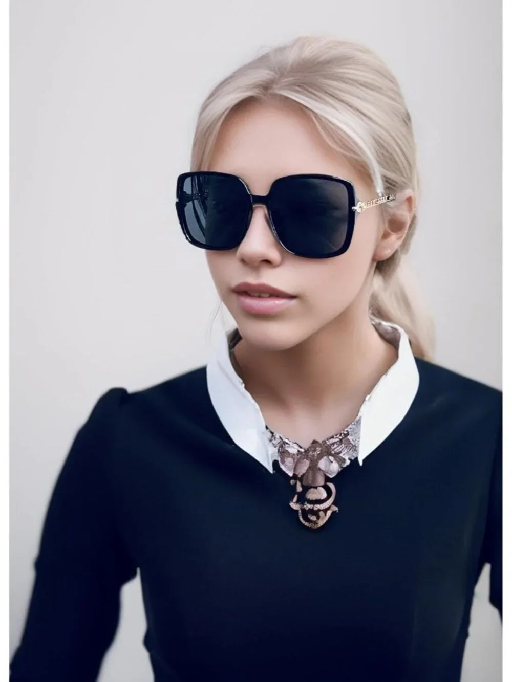 Women's Classic Crystal Elegant Beauty Design Sunglasses Box 738503-Dark Demi